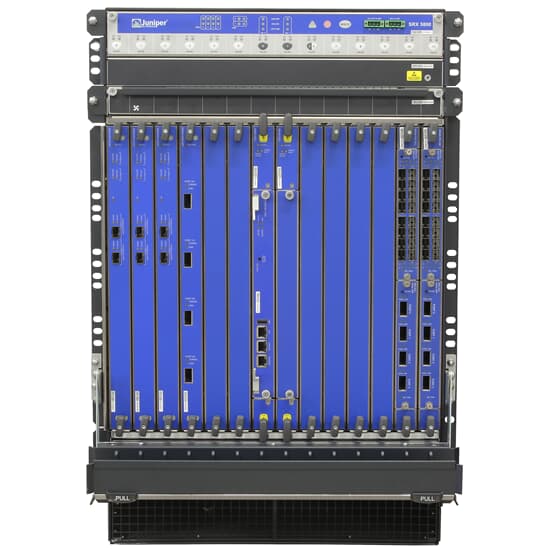 Juniper Service Gateway SRX5800 300Gbps JunOS 15.1X49 32x SFP 12x XFP 4x PSU