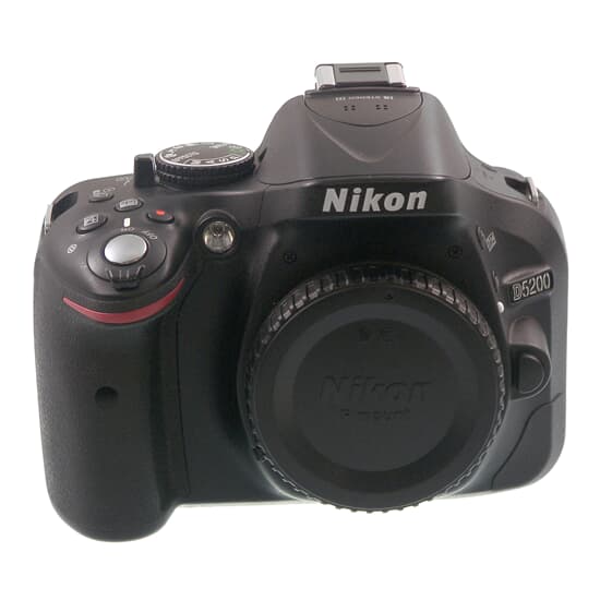 Nikon D5200 SLR digital camera 24 MP/3" TFT/Full HD/HDMI body only